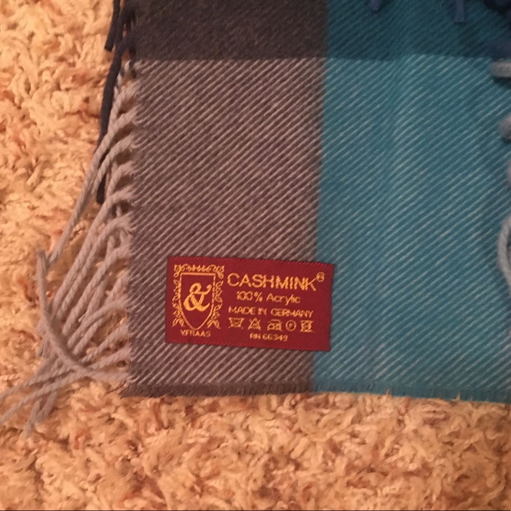 ‼️LAST CHANCE‼️Lot of 2 Blue Scarves - Picture 7 of 13